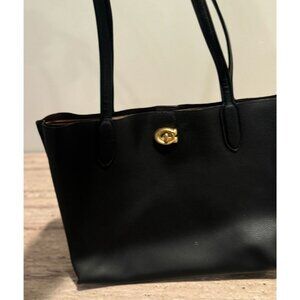 NWT COACH Polished Pebble Leather Willow Black